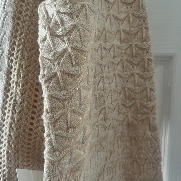 Alice and Olivia Martha bell sleeve pullover - XS - Picture 5 of 11